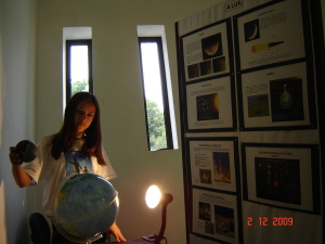 Imagem da Exposio sobre Astronomia representao do Eclipse Solar