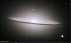 Imagem da Galáxia M104 capturada pelo telescópio espacial Hubble. (Galáxia do Sombrero ou NGC 4594). Está localizada a 50 milhões de anos-luz da Terra. <br /><br />  Palavras-chave: Astronomia, movimento, gravitação universal, galáxia, hubble.
